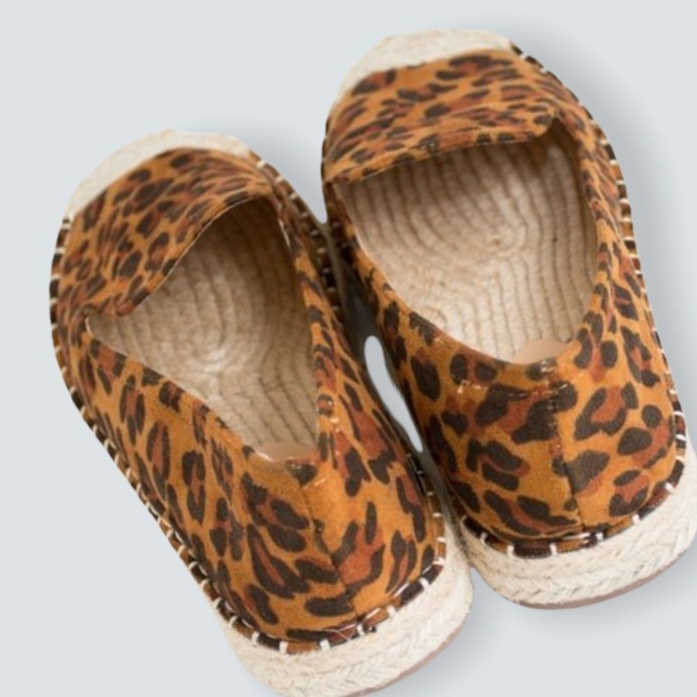 New in box Chase & Chloe Leopard Espadrille slip on, NIB - Picture 7 of 8